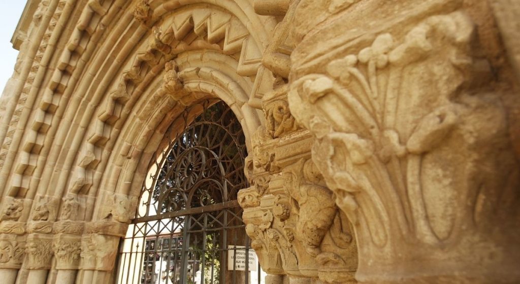The ornate door to the Hospice of San Juan de Acre, now the entrance to the cemetery at Navarrete in La Rioja