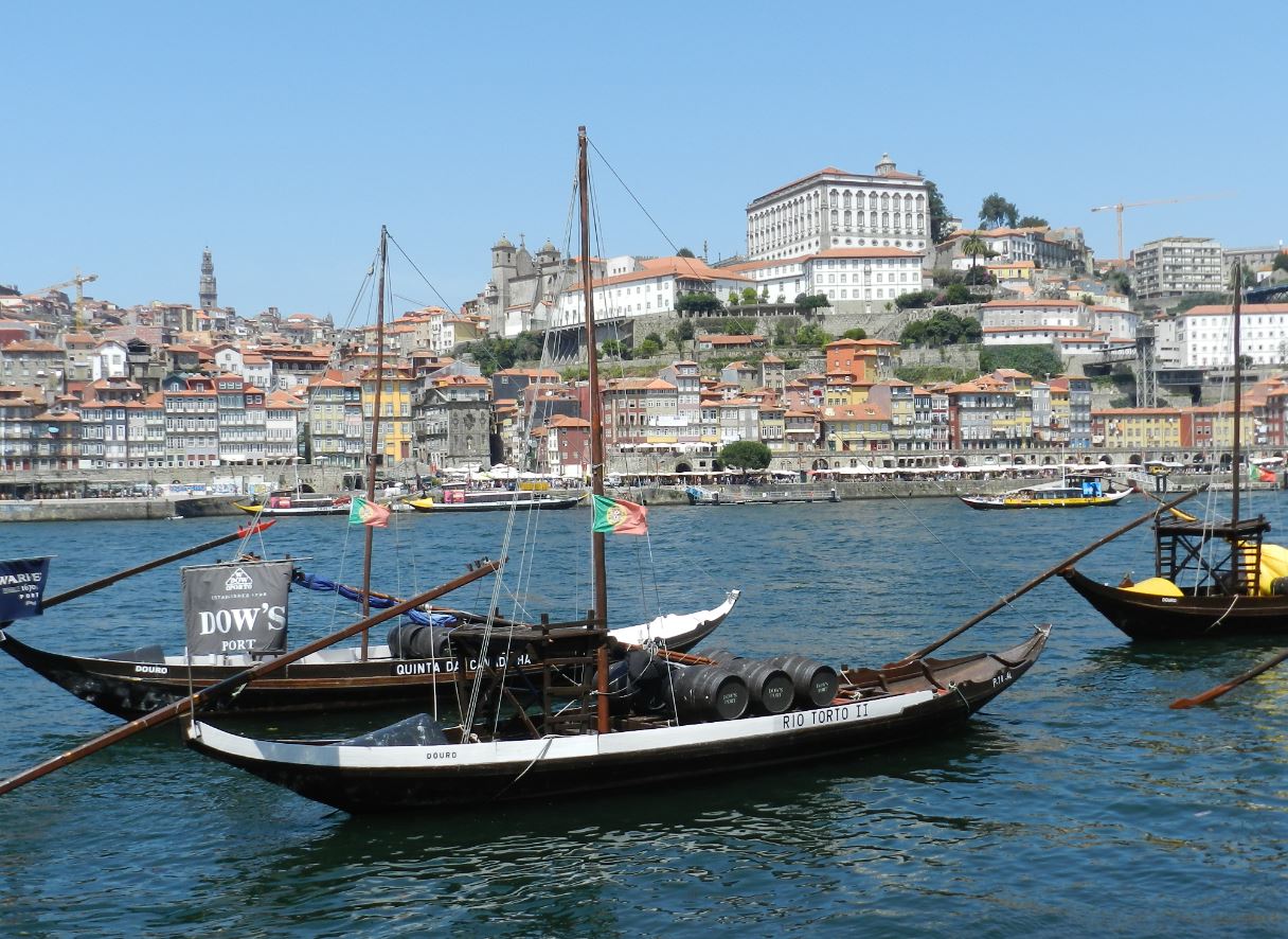 Taste and Discover the Charming Porto