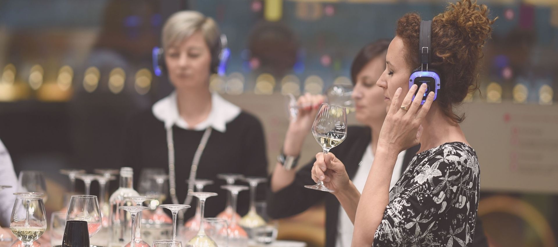 Experience Swiss Oenotourism in an innovative way: Polysensory Tasting
