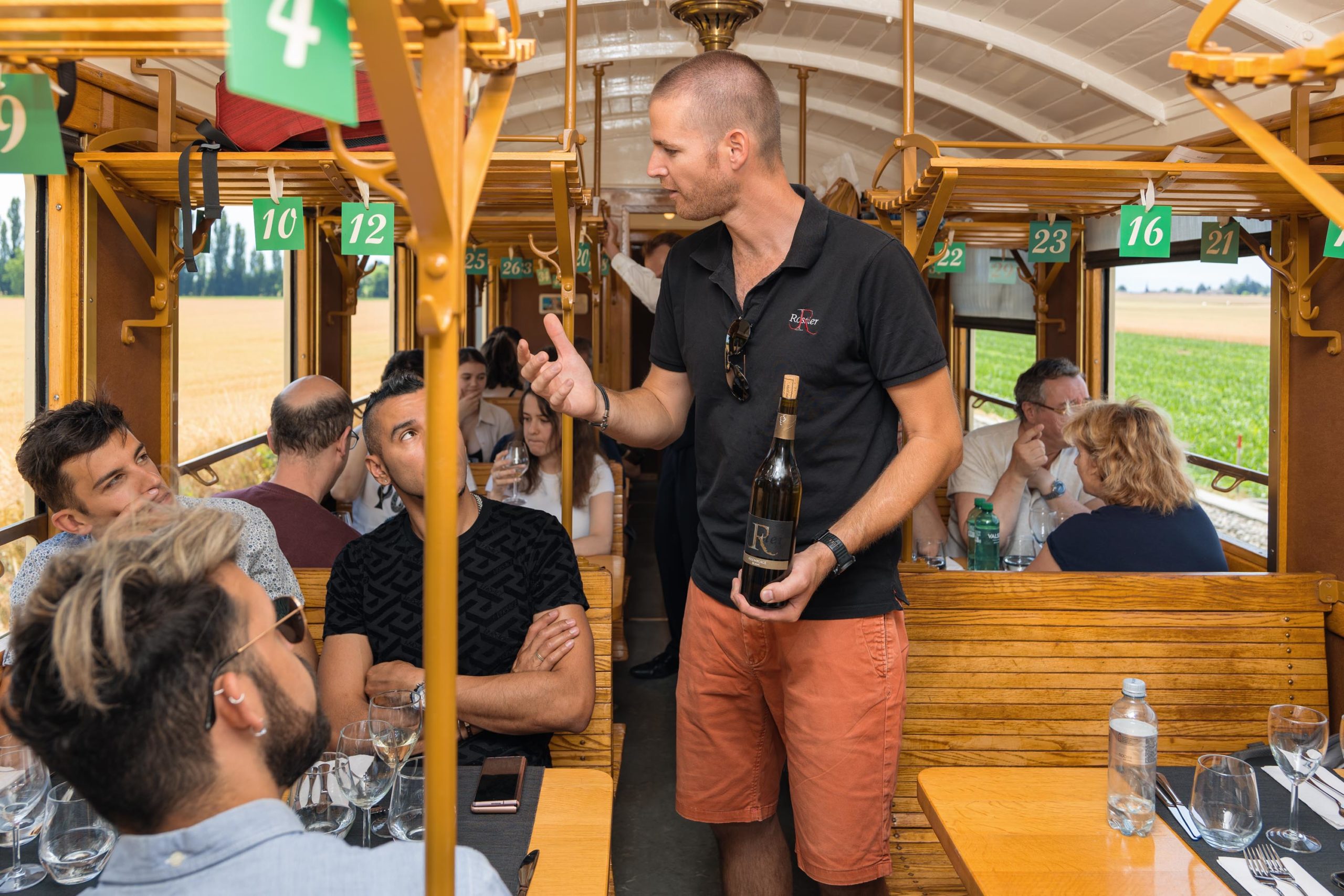 BAM La Voie des Sens – Train du Vigneron: Pioneering Sustainable Wine Tourism in the Scenic Vineyards of Lausanne
