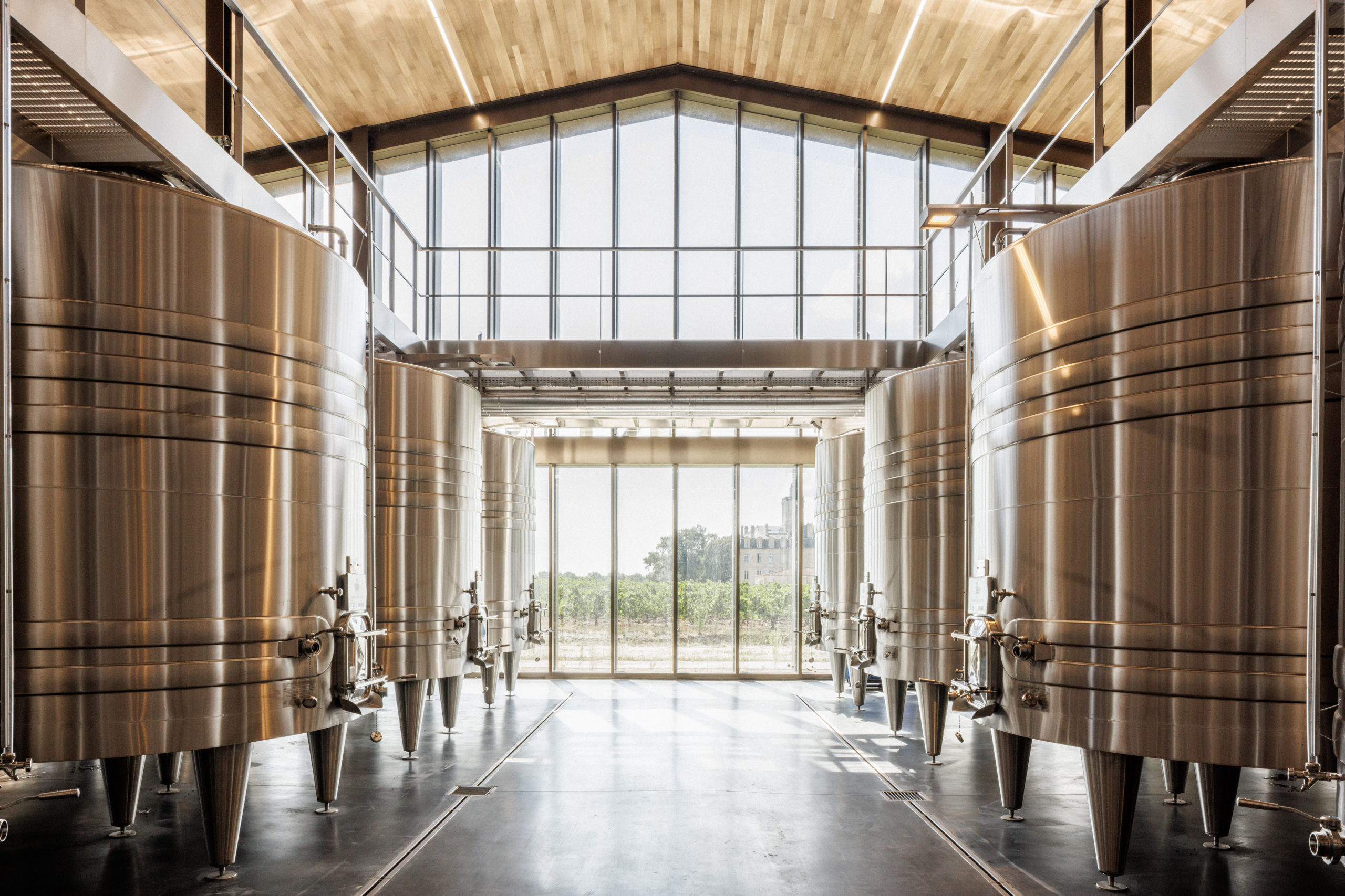 Les Vignobles de Larose; Big and Beautiful