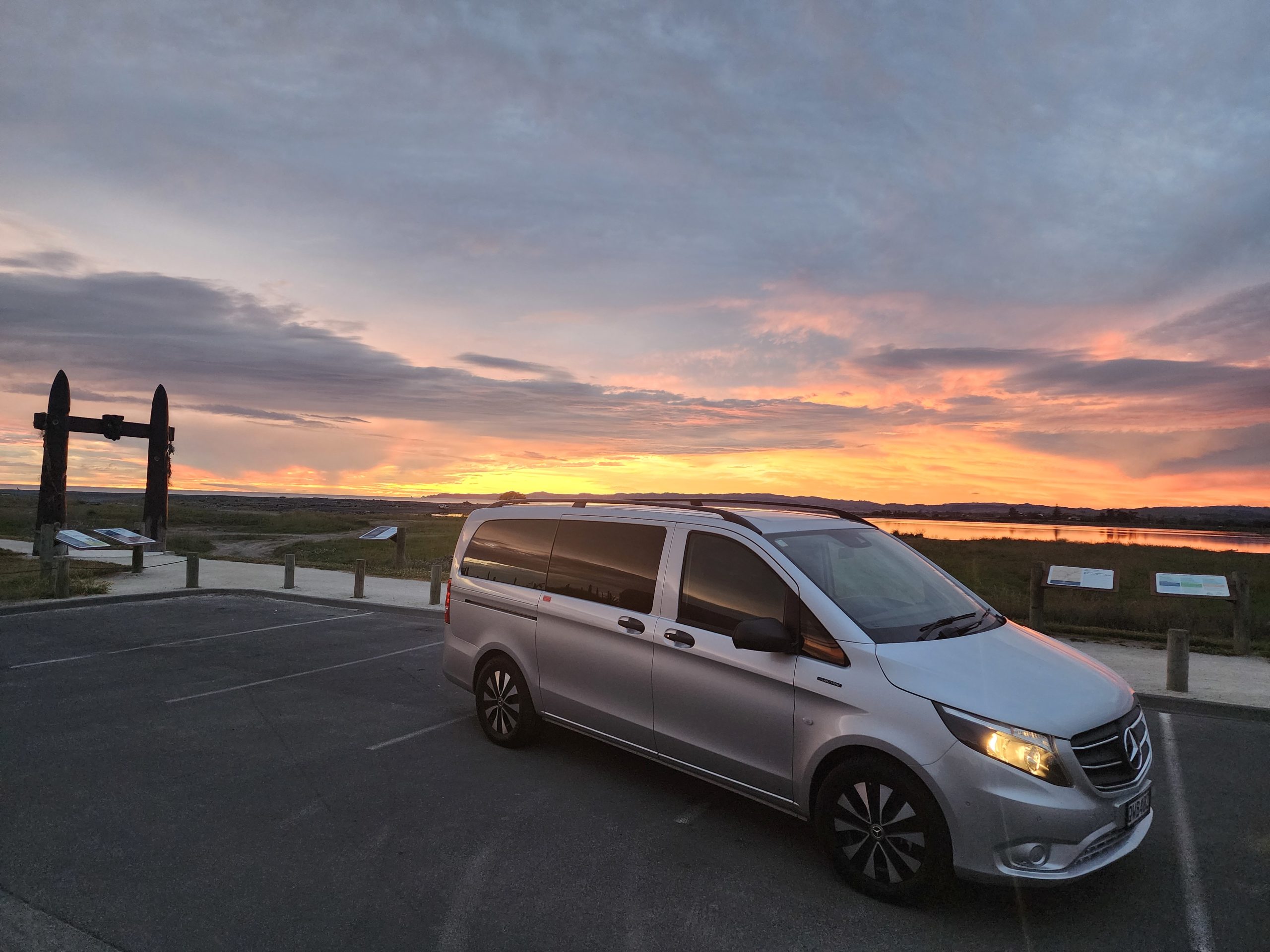 Electric Executive – regeneration enhancing luxury transport